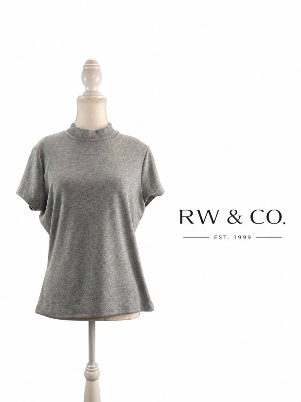 RW&CO. Grey Mock Neck Short Sleeve Knit Top ~XL